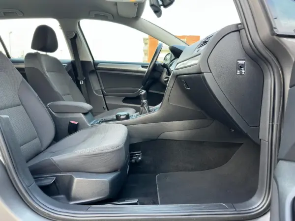 Volkswagen Golf Variant 1.6 TDi Confortline 20