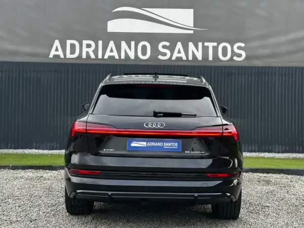 Audi e-tron 55 quattro 5