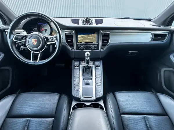 Porsche Macan S PDK 11