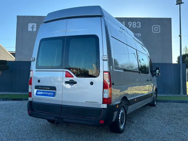 Renault Master Outro 6