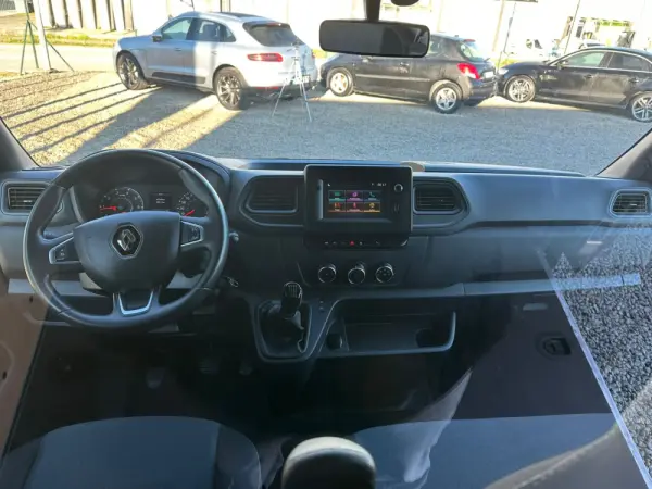 Renault Master Outro 8