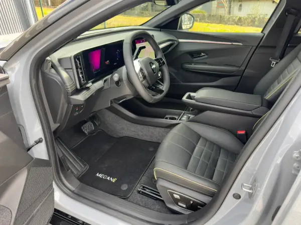 Renault Mégane E-Tech EV60 220hp optimum charge Iconic 10