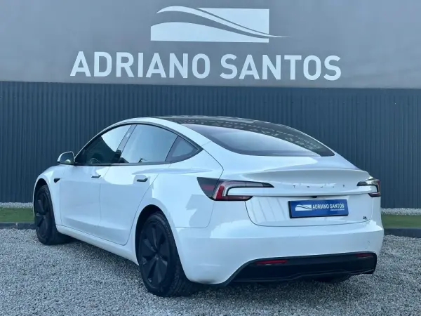 Tesla Model 3 Long Range RWD Business 4