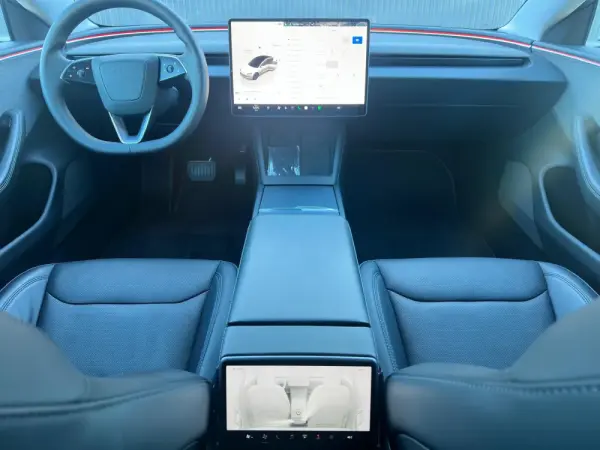 Tesla Model 3 Long Range RWD Business 10