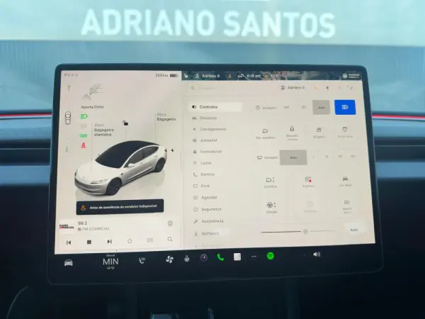 Tesla Model 3 Long Range RWD Business 11
