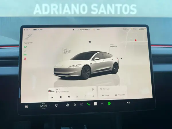 Tesla Model 3 Long Range RWD Business 14