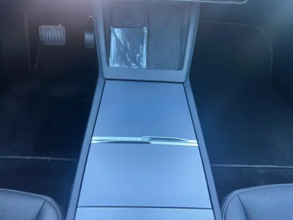 Tesla Model 3 Long Range RWD Business 18