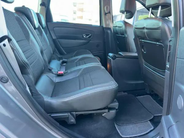 Renault Scénic 1.5 dCi Bose Edition SS 24