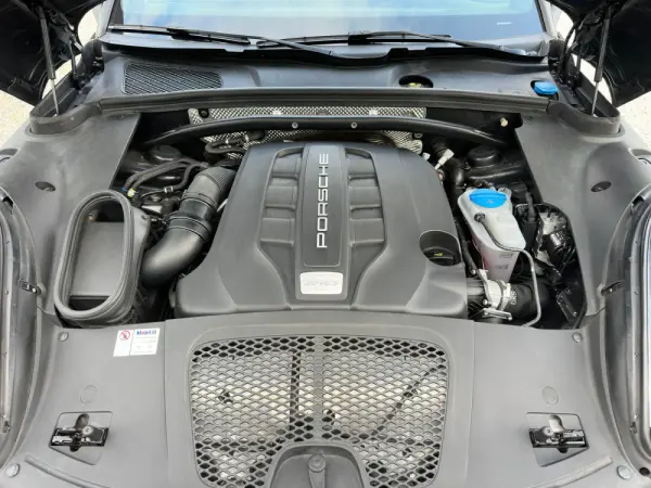 Porsche Macan S PDK 30