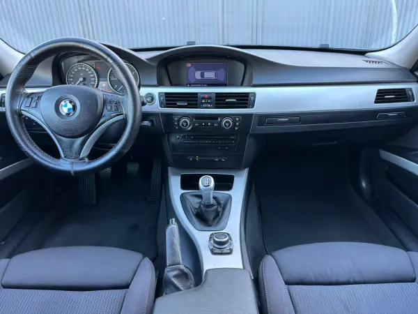 BMW 318 d Blue Performance 12