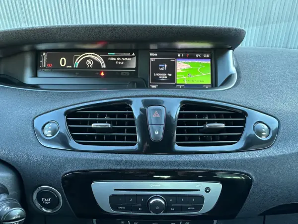 Renault Scénic 1.5 dCi Bose Edition SS 11