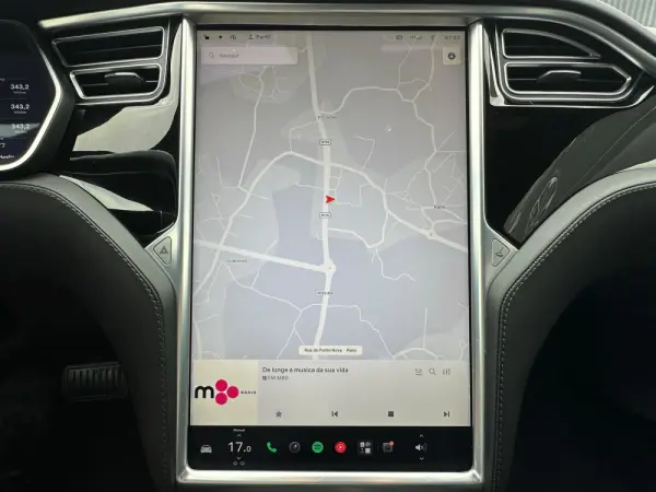 Tesla Model S Performance 11