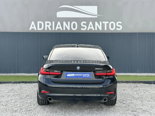 BMW 320 e Line Sport Auto 5