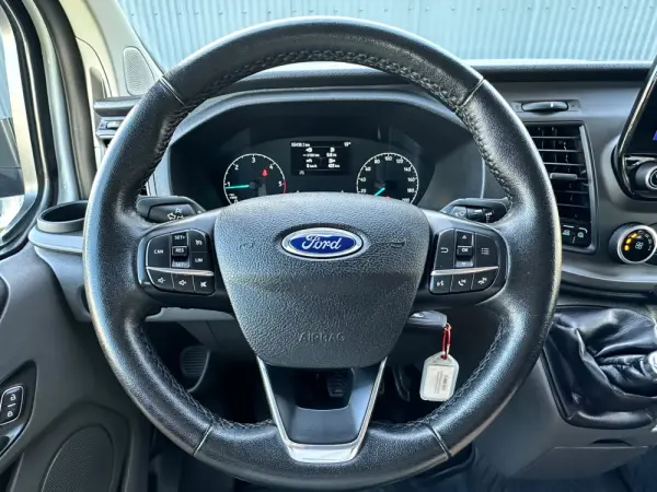 Ford Transit Custom Custom 340 L2H1 2.0 DCI 15