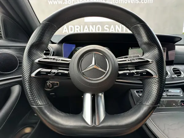 Mercedes-Benz E 300 de AMG Line 18