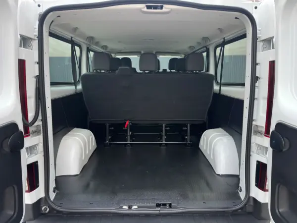 Renault Trafic 2.0 Blue dCi L2 Grand SpaceClass 12