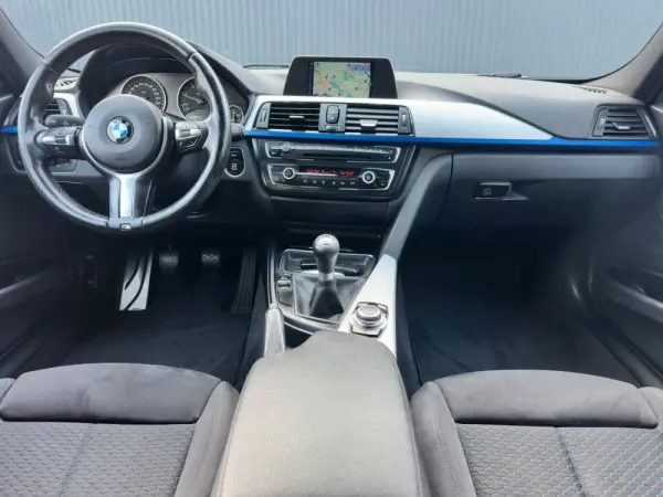 BMW 320 d Pack M 10