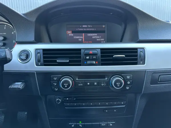 BMW 318 d Blue Performance 13