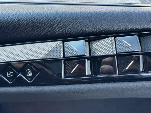 DS DS4 E-Tense Performance Line EAT8 21