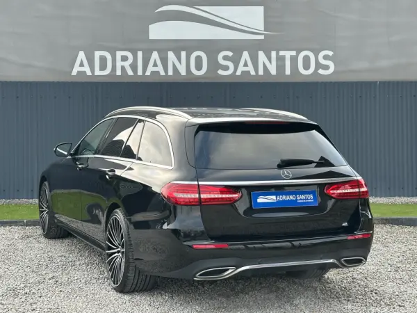 Mercedes-Benz E 300 de AMG Line 5