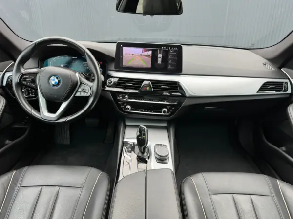 BMW 530 Gran Turismo Touring 10