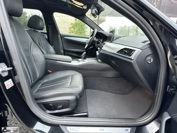 BMW 530 Gran Turismo Touring 8