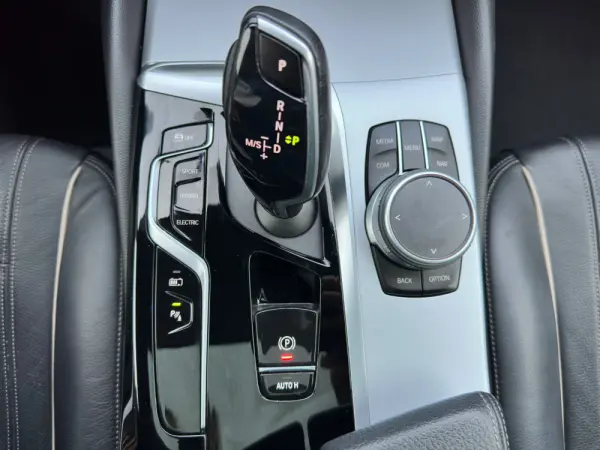 BMW 530 Gran Turismo Touring 15
