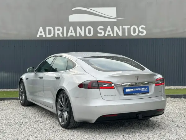 Tesla Model S Performance 4