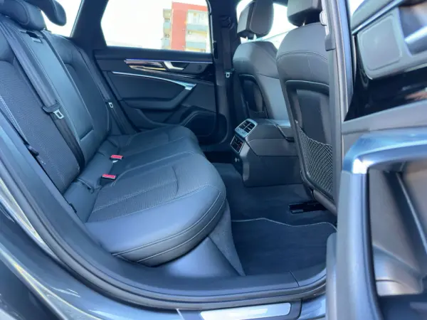 Audi A6 Avant 40 TDI S line S tronic 9