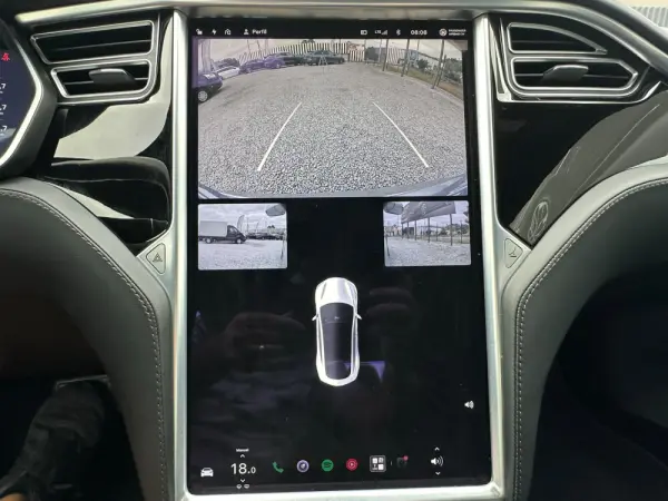 Tesla Model S Performance 15