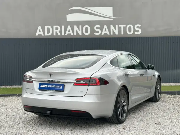 Tesla Model S Performance 6