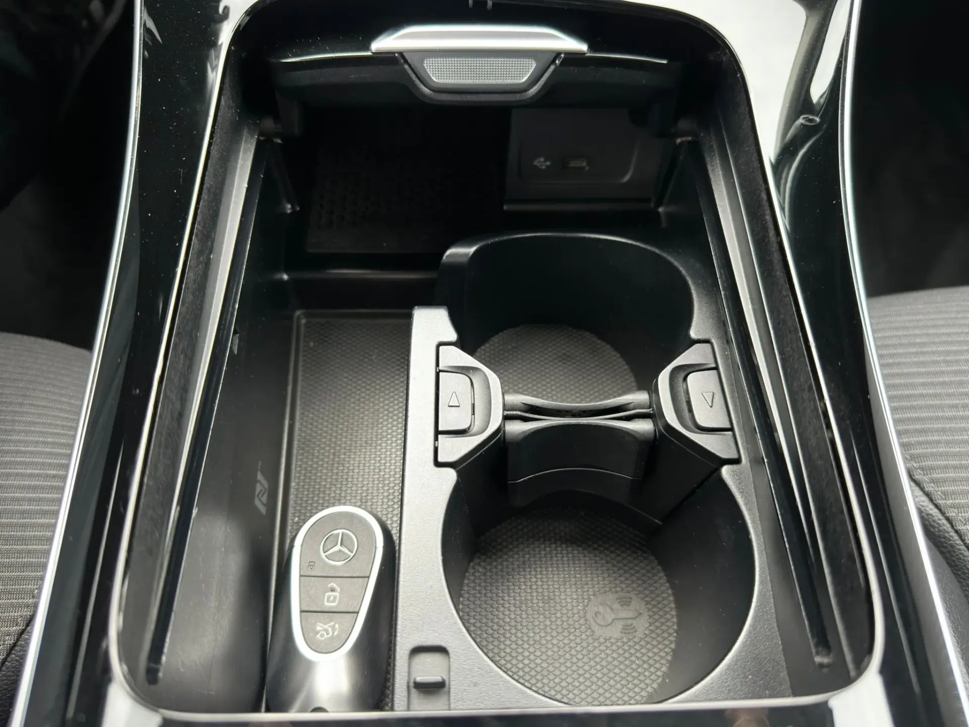 Mercedes-Benz C 220 d Avantgarde 13