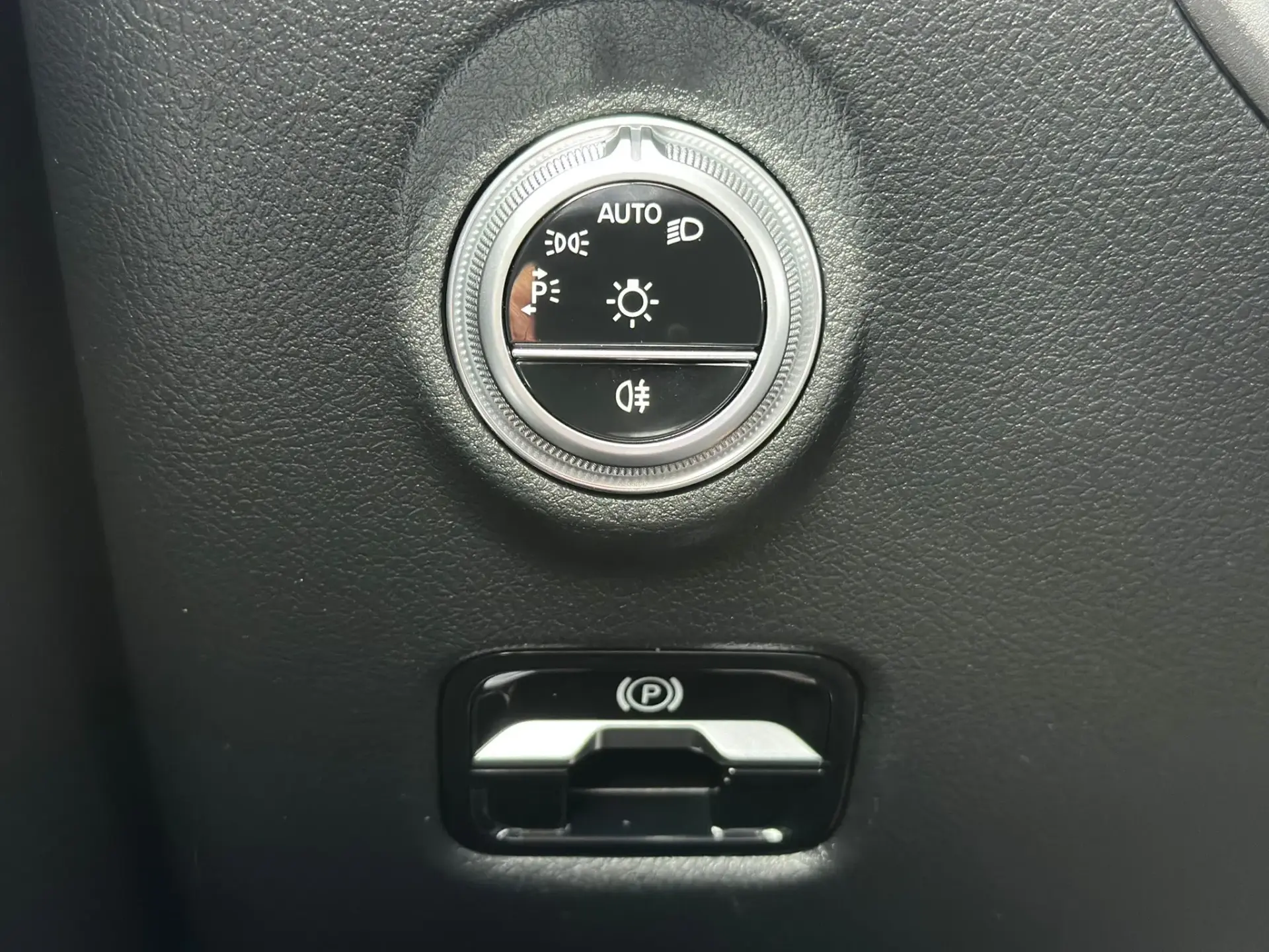 Mercedes-Benz C 220 d Avantgarde 18