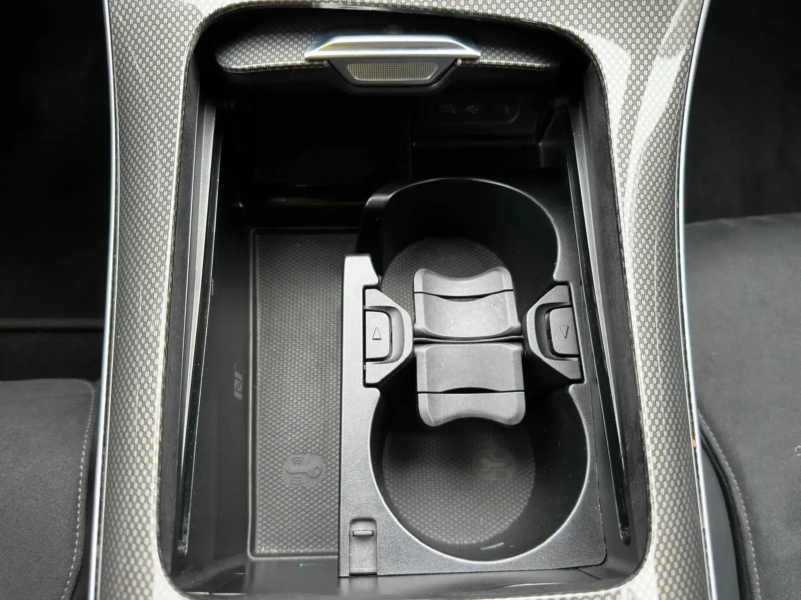 Mercedes-Benz C 220 d AMG Line 12