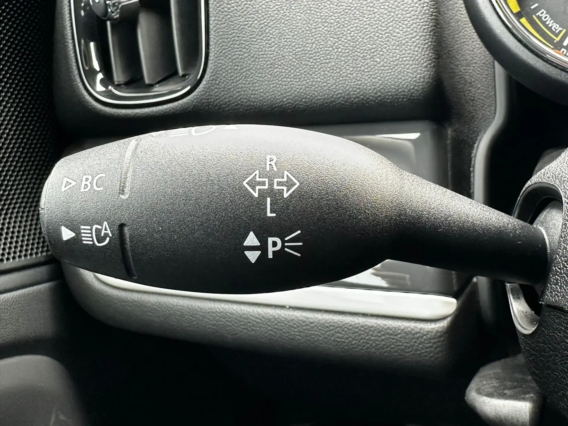 MINI Countryman Cooper SE ALL4 Auto 17