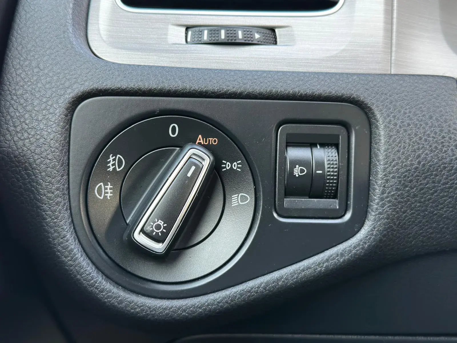 Volkswagen Golf Variant 1.6 TDi Confortline 17