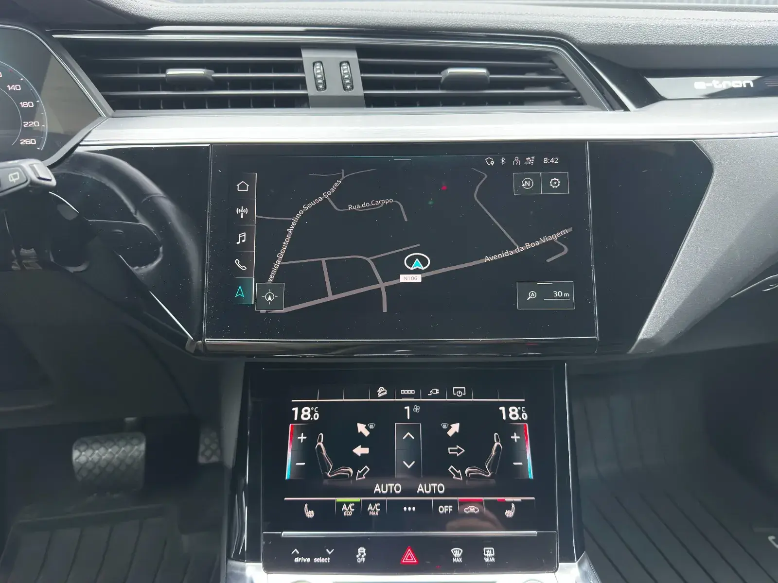 Audi e-tron 55 quattro 12