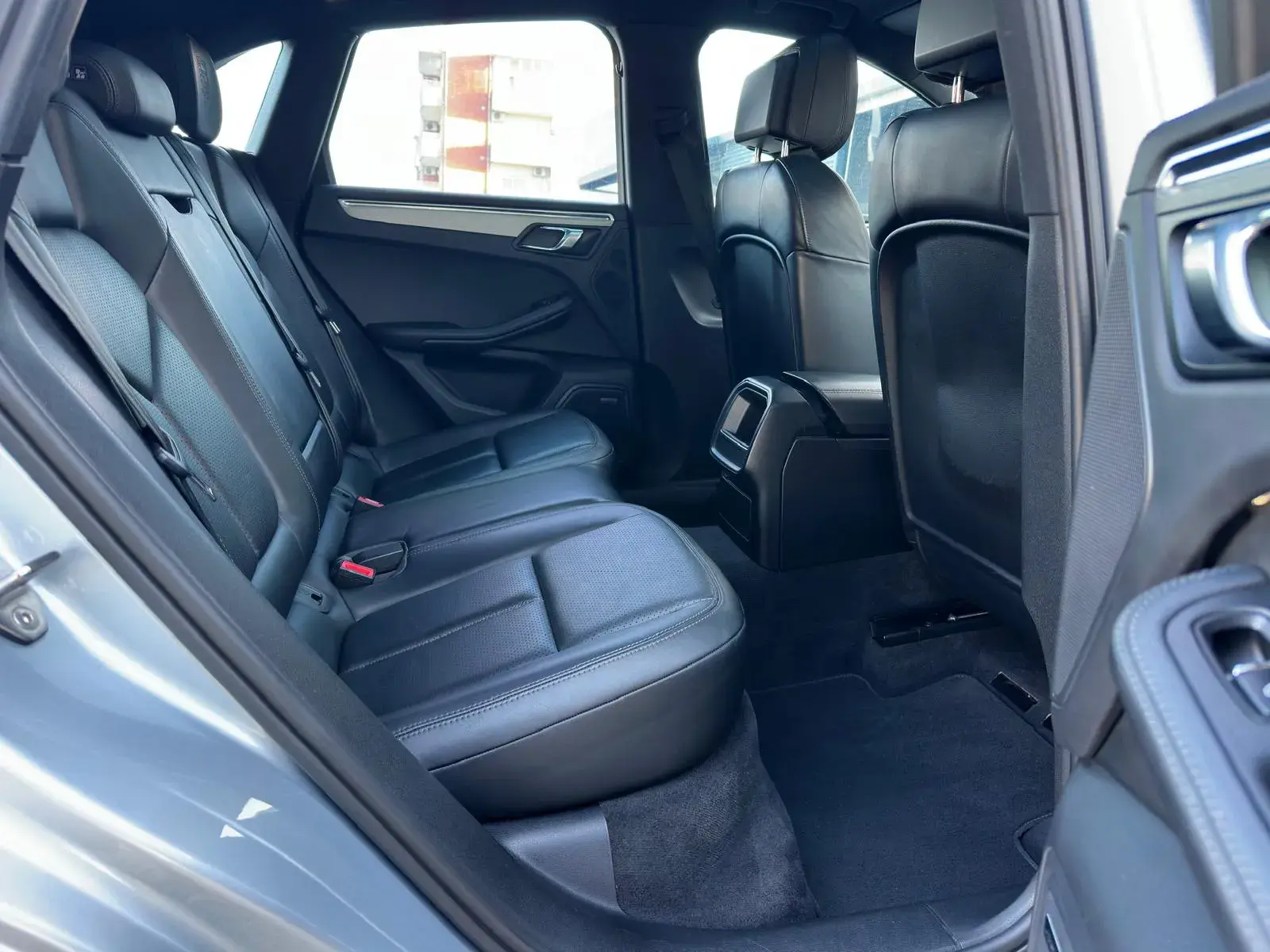 Porsche Macan S PDK 9