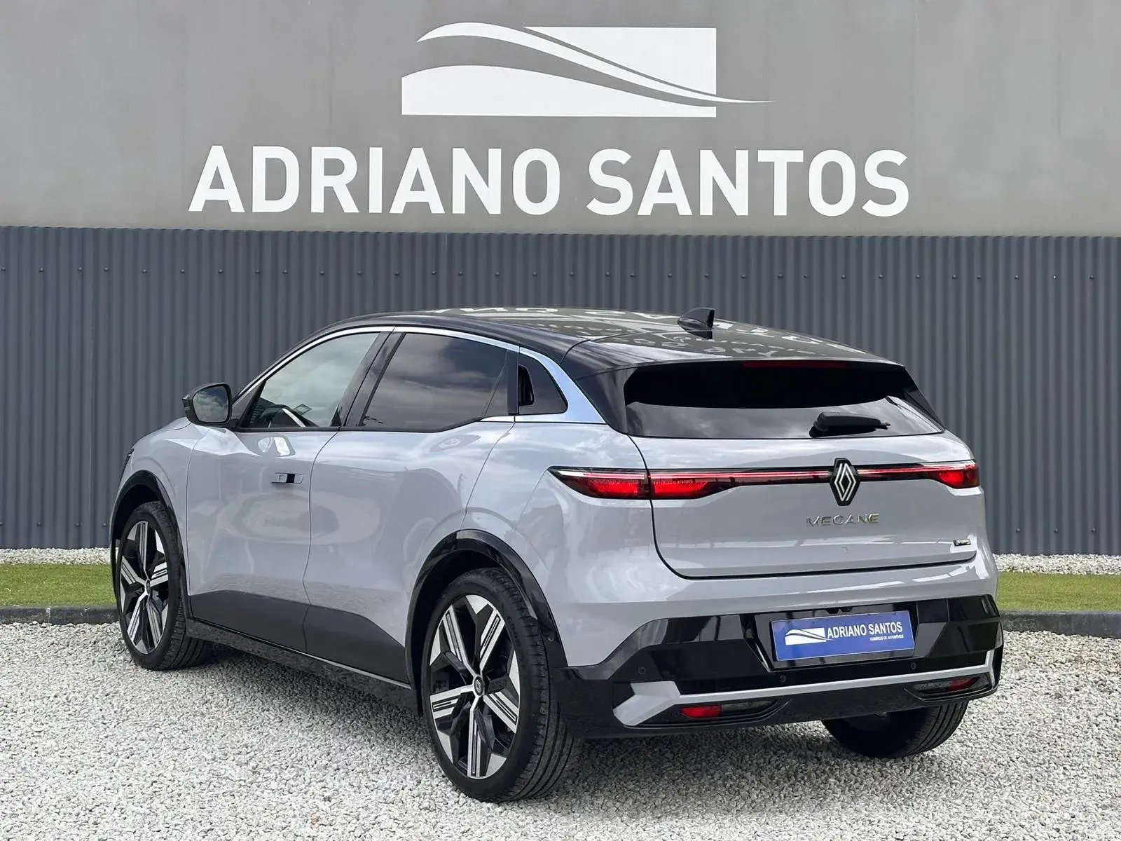 Renault Mégane E-Tech EV60 220hp optimum charge Iconic 4