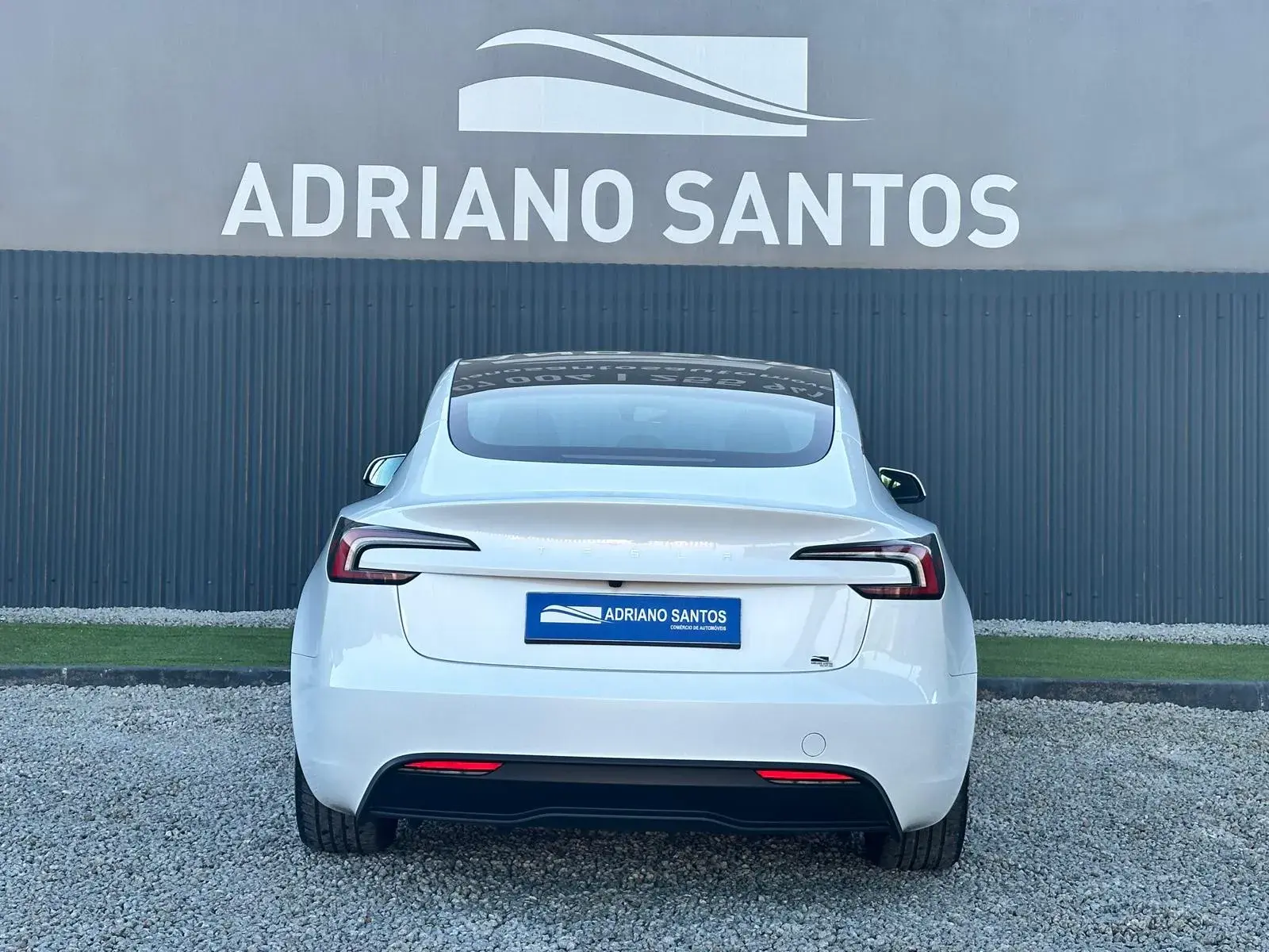 Tesla Model 3 Long Range RWD Business 5