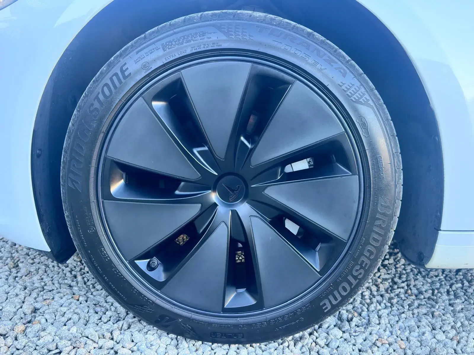 Tesla Model 3 Long Range RWD Business 7