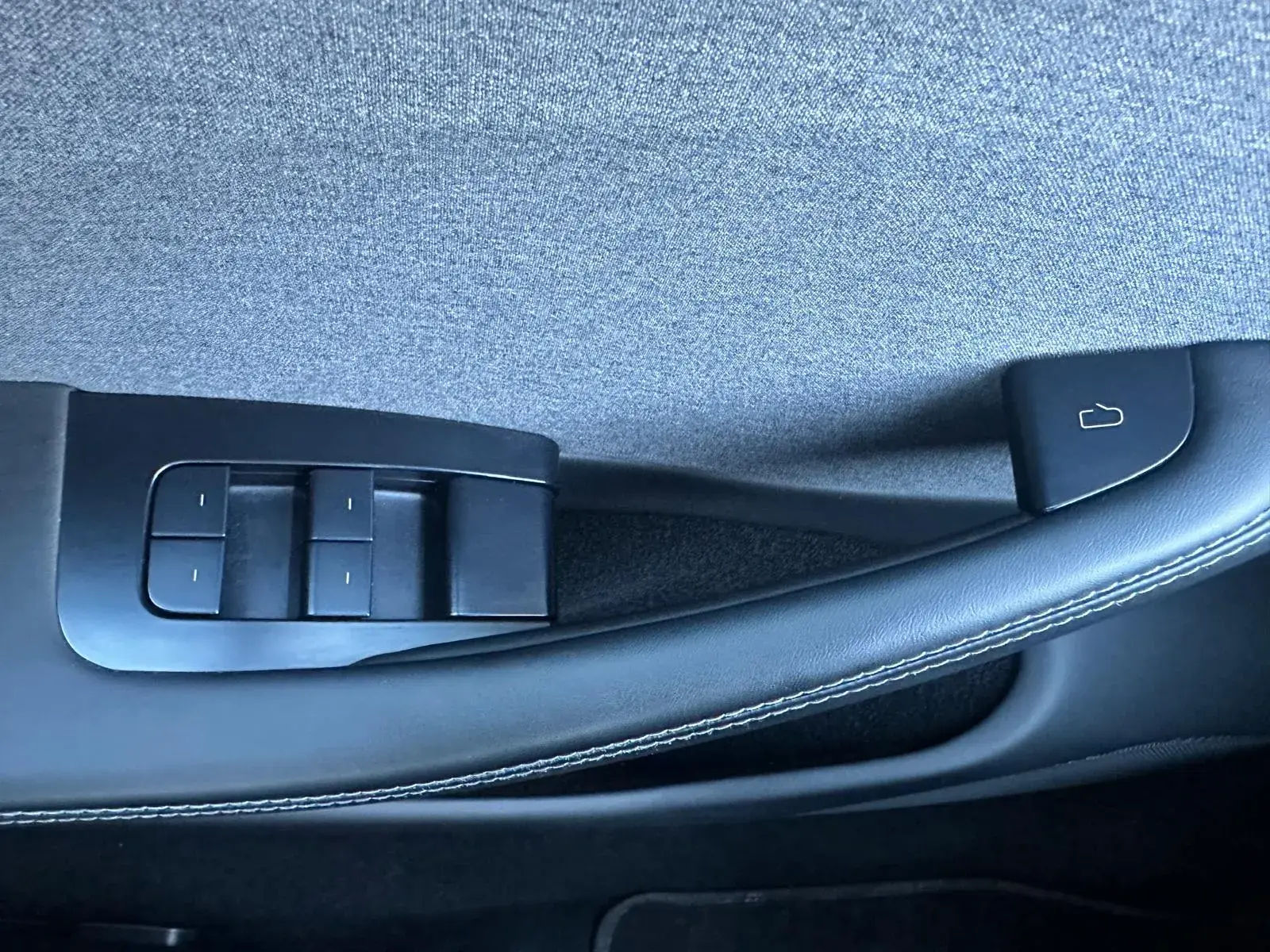 Tesla Model 3 Long Range RWD Business 20