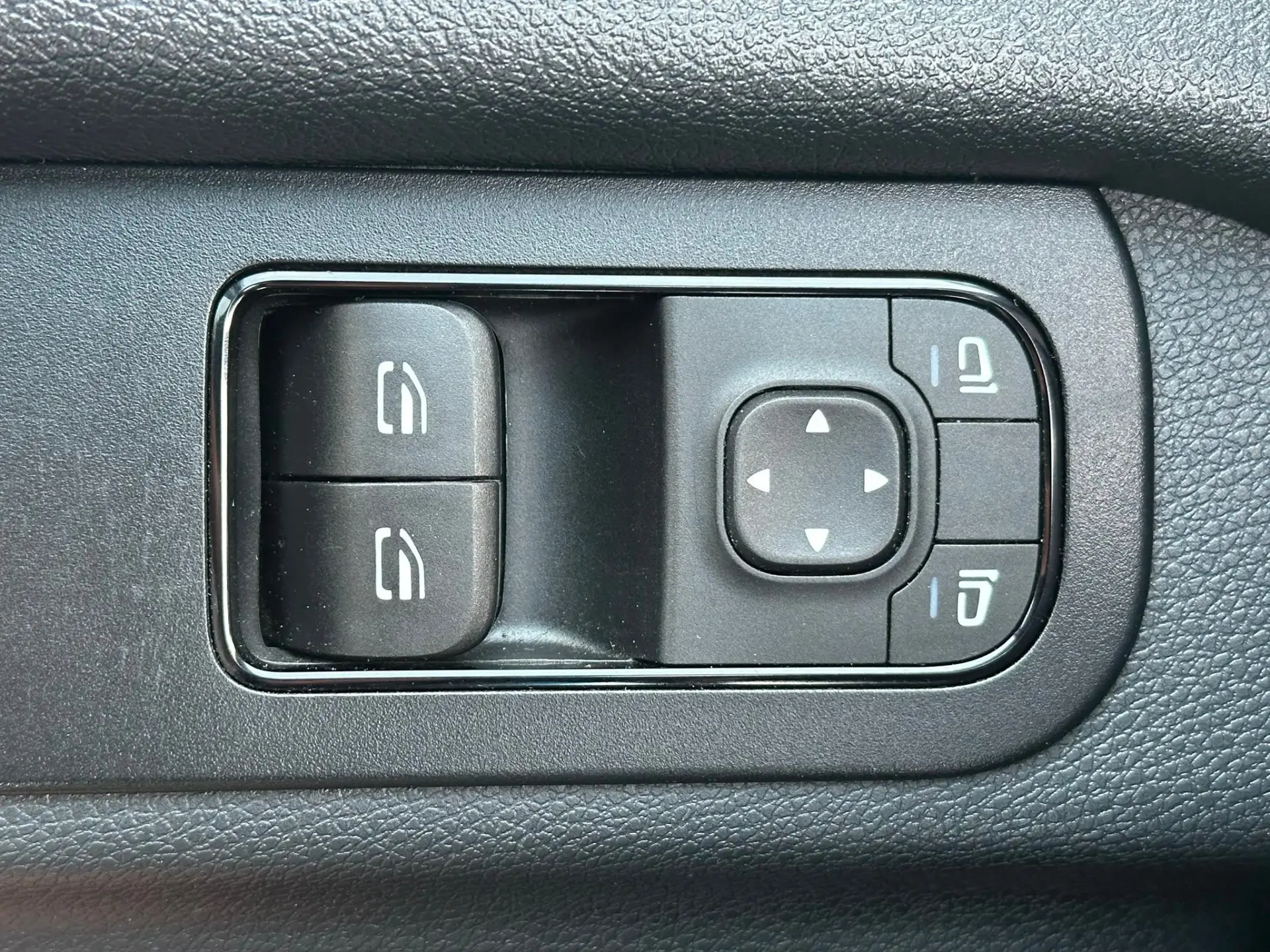 Mercedes-Benz Sprinter Compacta HA 9G-TRONIC 19