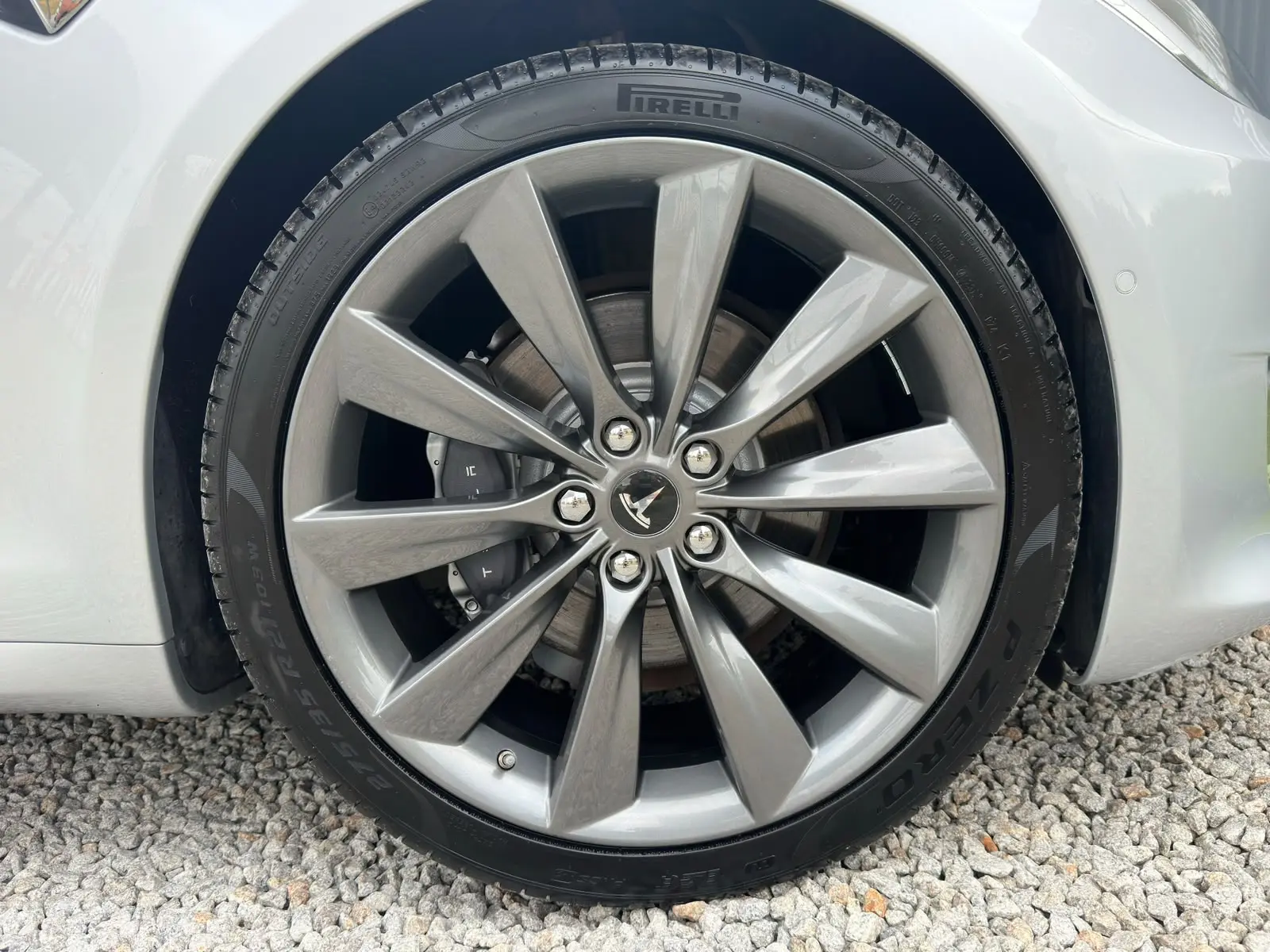 Tesla Model S Performance 7