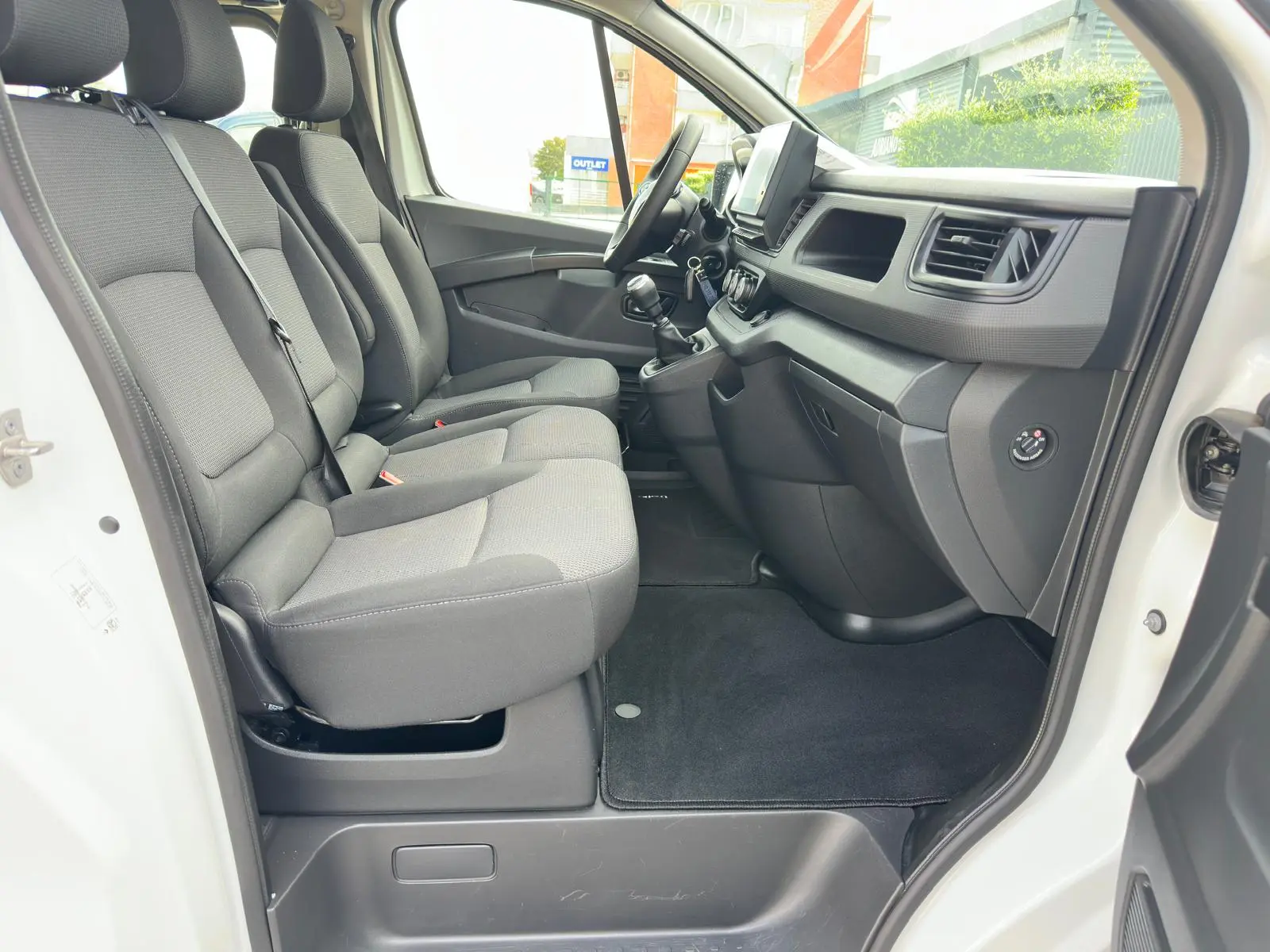 Renault Trafic 2.0 DCI L2 LONGA 9
