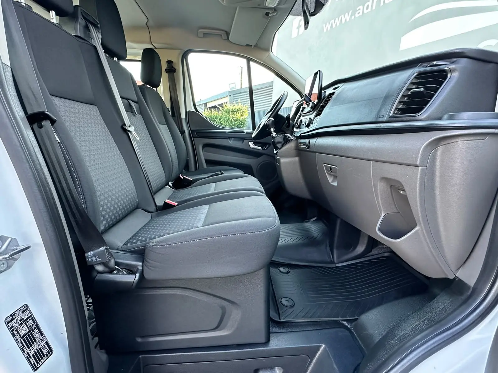 Ford Transit Custom Custom 340 L2H1 2.0 DCI 8