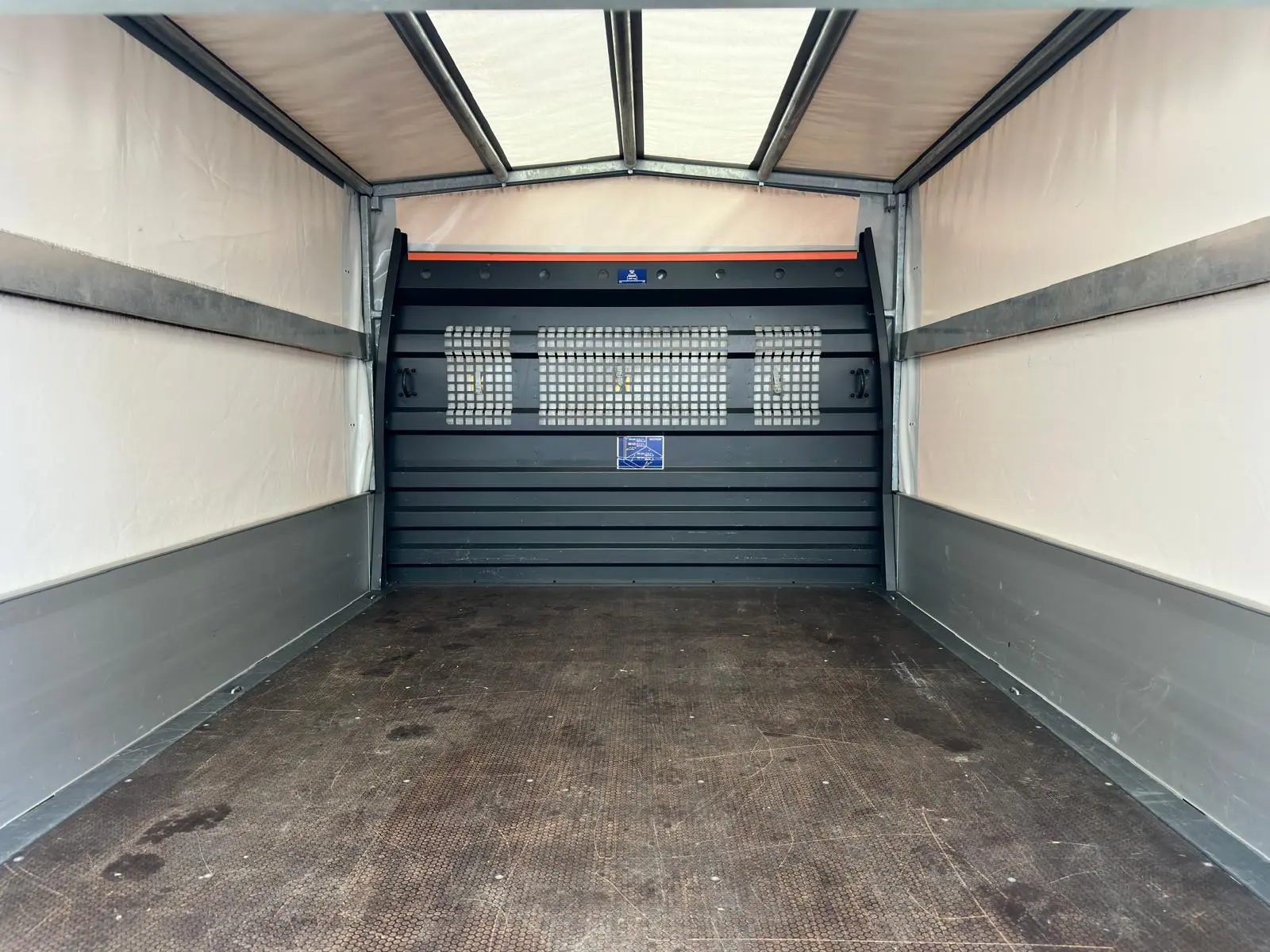 Ford Transit L2 VA MH Base 22