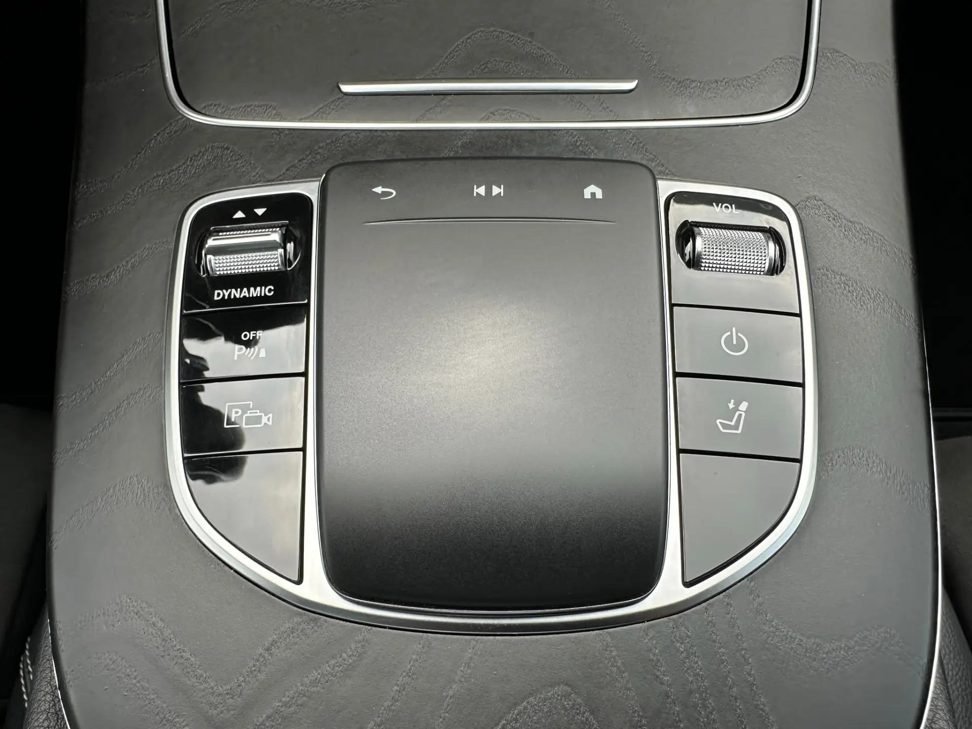Mercedes-Benz E 300 de AMG Line 17