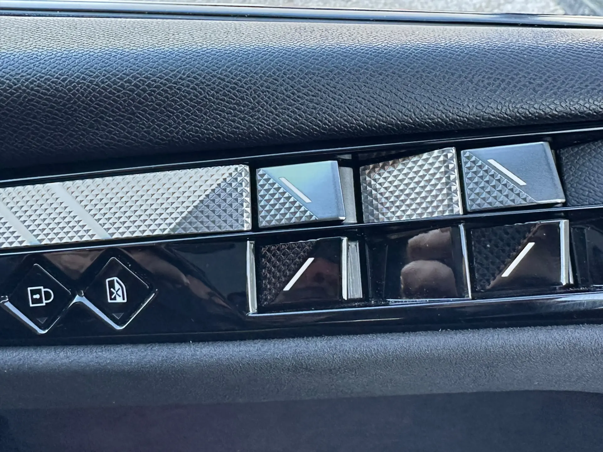 DS DS4 E-Tense Performance Line EAT8 21