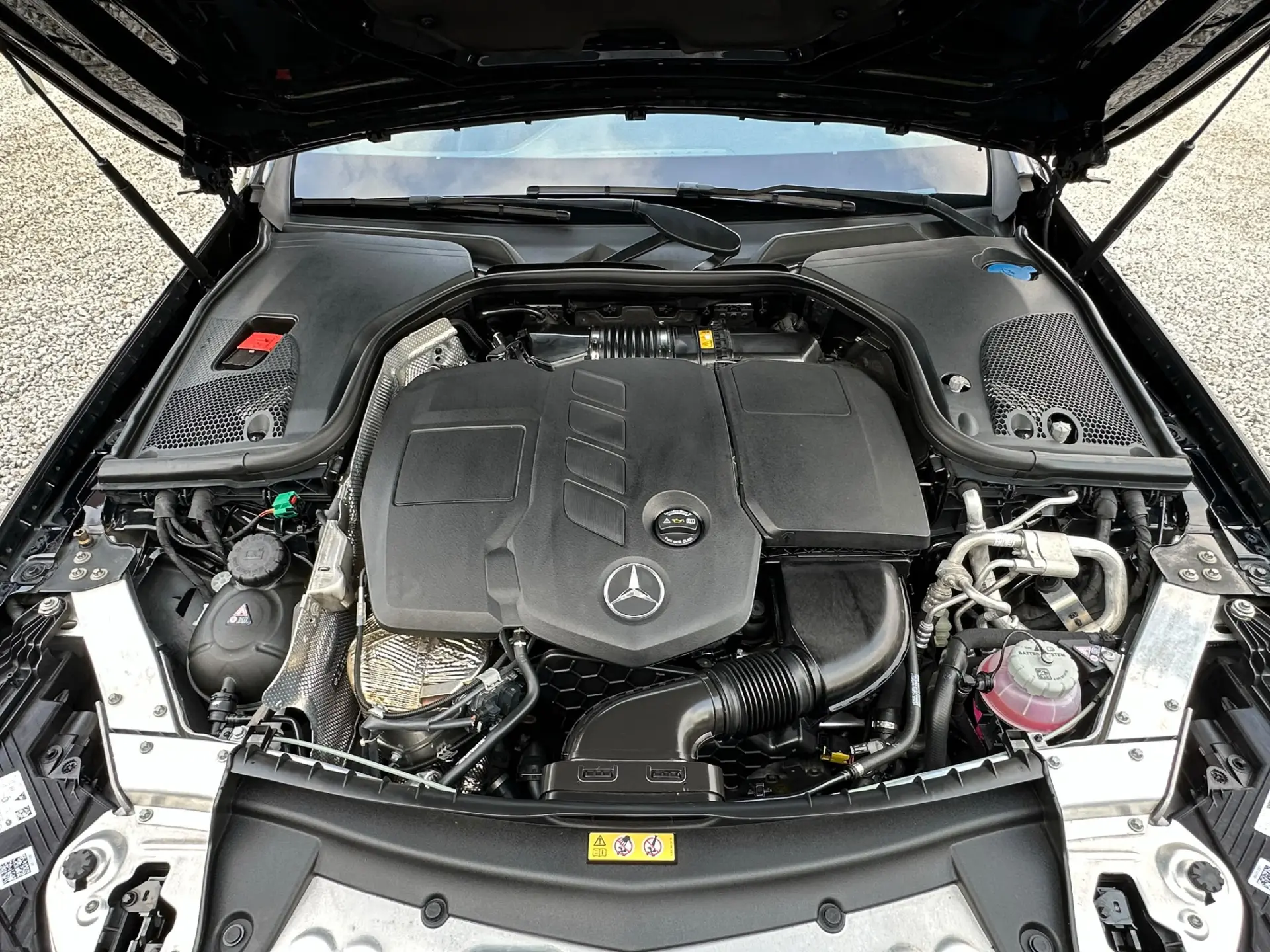 Mercedes-Benz E 300 de AMG Line 28